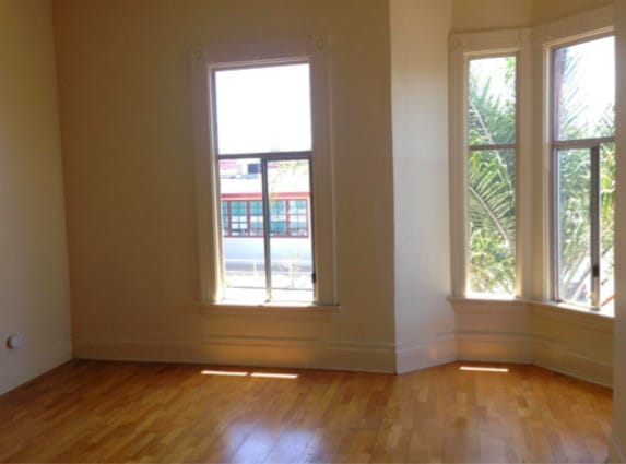 Building Photo - 848 E 15th St Unit B