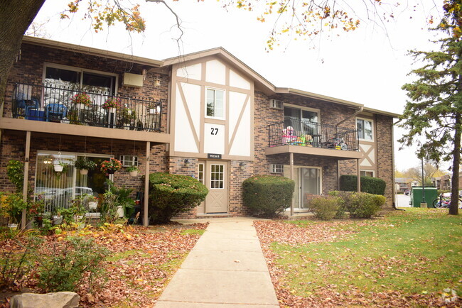 Building Photo - 9S020 Frontage Rd Unit 206 Rental