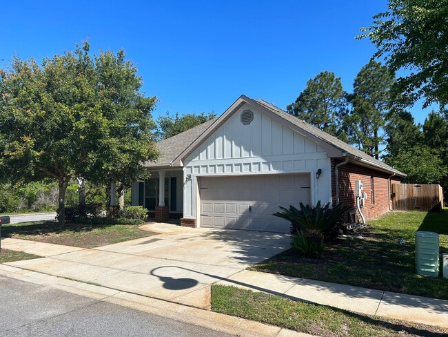 3 Bedroom / 2 Bathroom Home on Corner Lot ... - 3 Bedroom / 2 Bathroom Home on Corner Lot ...