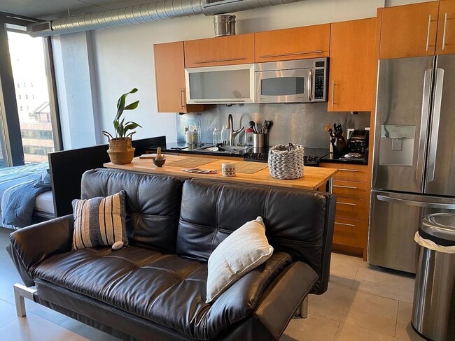 Photo - 1133 14th St NW Unit 905