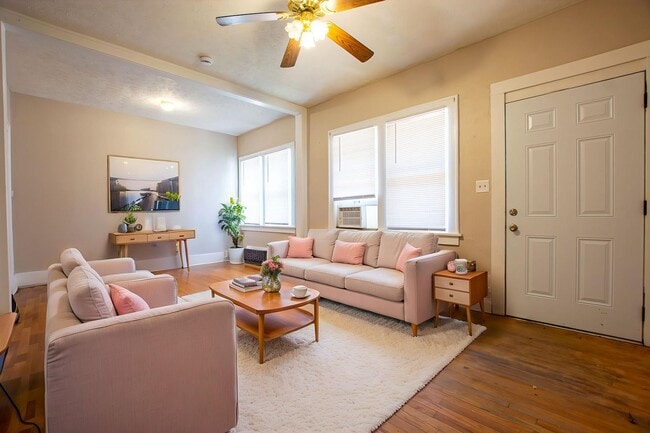 Building Photo - 2202 Wirt St Unit 3104 N 22nd Street