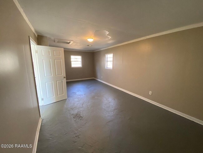 Photo - 1140 Madeline Ave