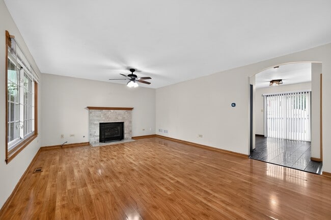 Photo - 1301 Brookfield Dr