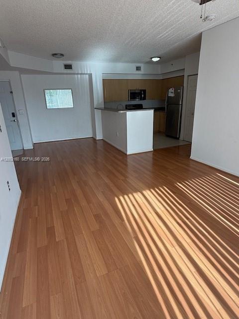 Photo - 8070 N Nob Hill Rd Unidad 205