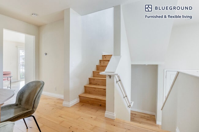 Photo - 963 Bellomo Ave