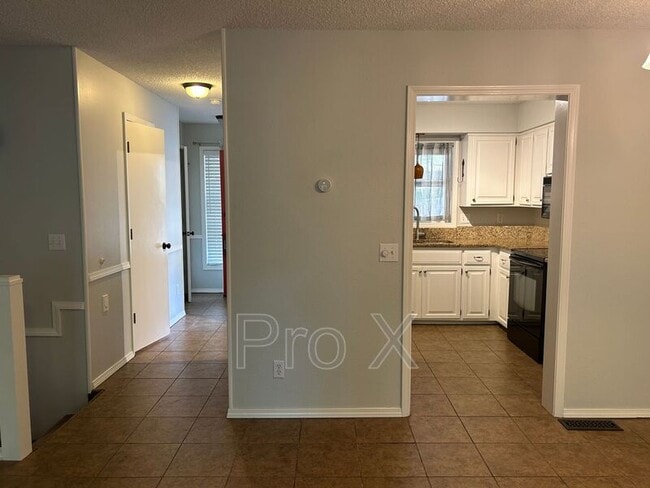 Photo - 6 Williams Ln