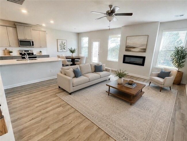 Photo - 2166 Cadenza Cir