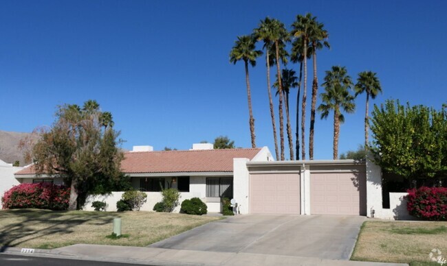 Building Photo - Sunshine Villas, Palm Springs, Furnished,S... Rental