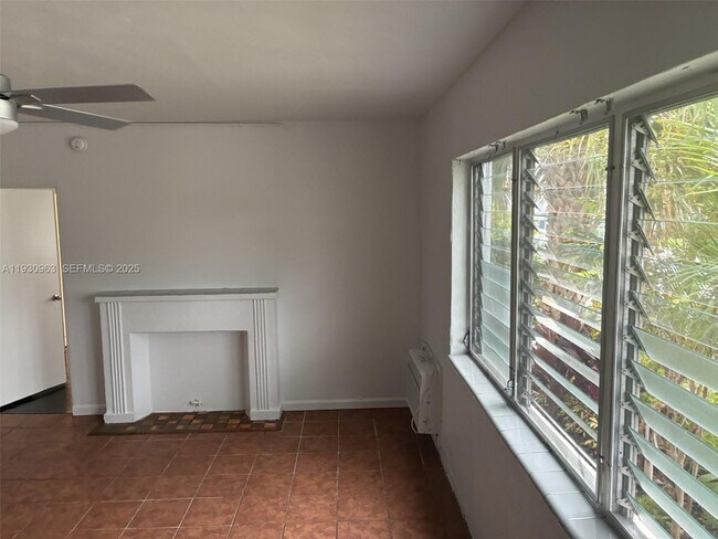 Photo - 2469 Flamingo Pl Unidad 2