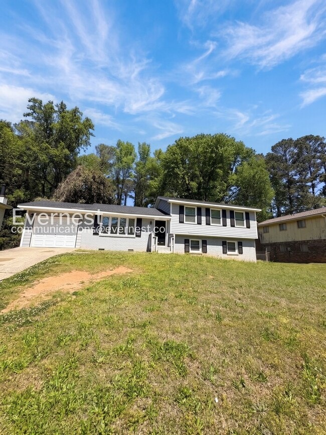 Building Photo - 742 Winter Ln