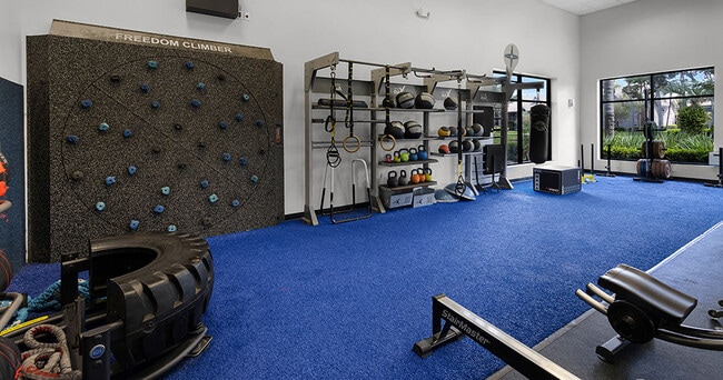 Photo - The Oaks of Woodland Park Apartments