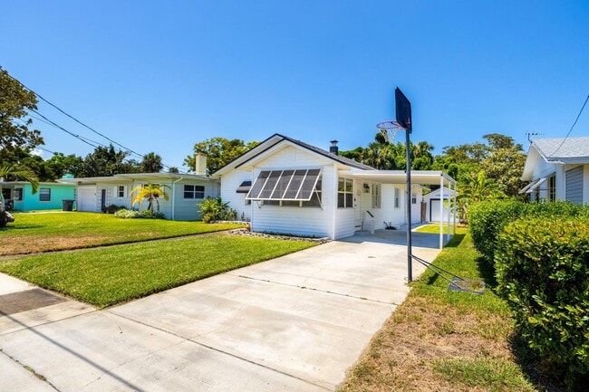 Building Photo - Charming 3-Bedroom Home in Daytona Beach
