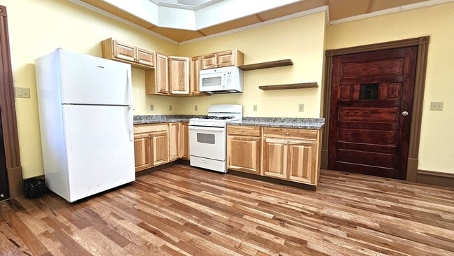 Photo - 141-141 N Champlain St Unit 141 N Champlain St Apt #2