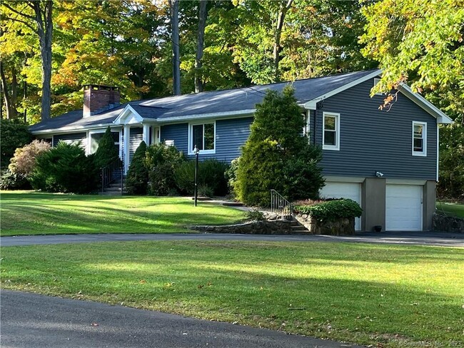 Photo - 233 Hemlock Hill Rd House