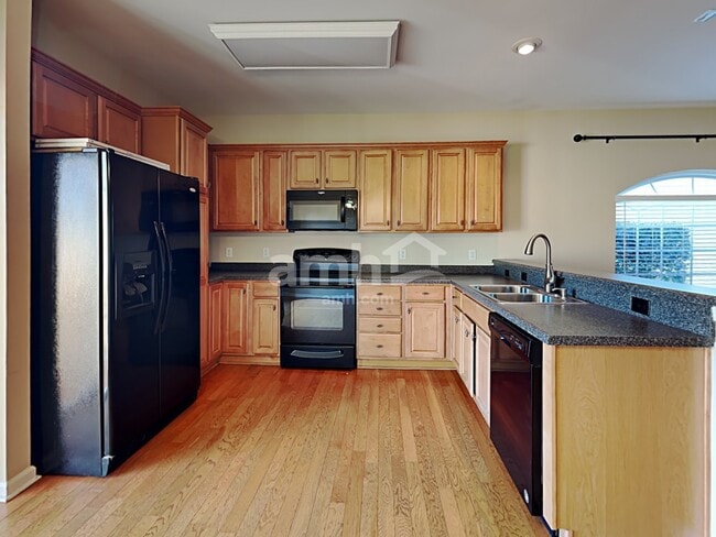 Photo - 17 Pfeiffer Ct