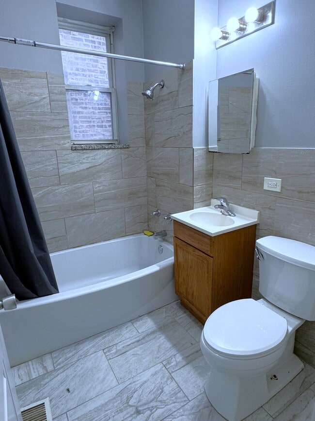 Photo - 3825 W Fillmore St Unit 1F