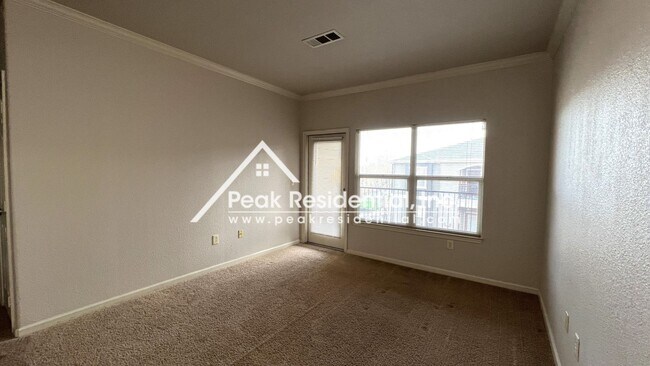 Photo - Bridgefield Condos - Wonderful Newer Antel...