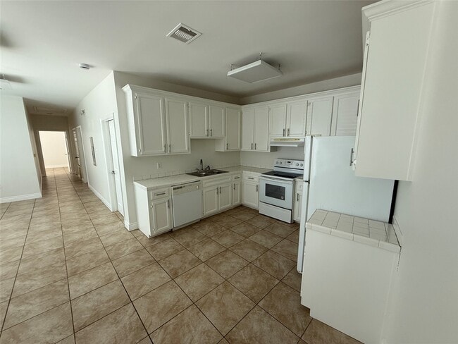 Photo - 2724 Crossview Dr Unidad 201