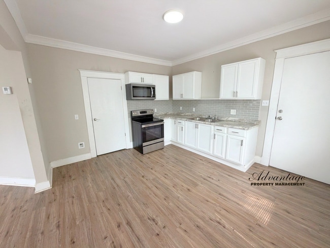 Photo - 525 N Waldran Blvd Unit #4