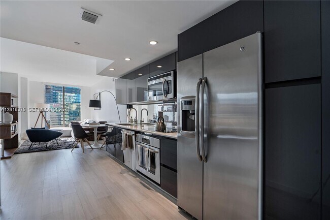 Photo - 31 SE 6th St Unit 2205