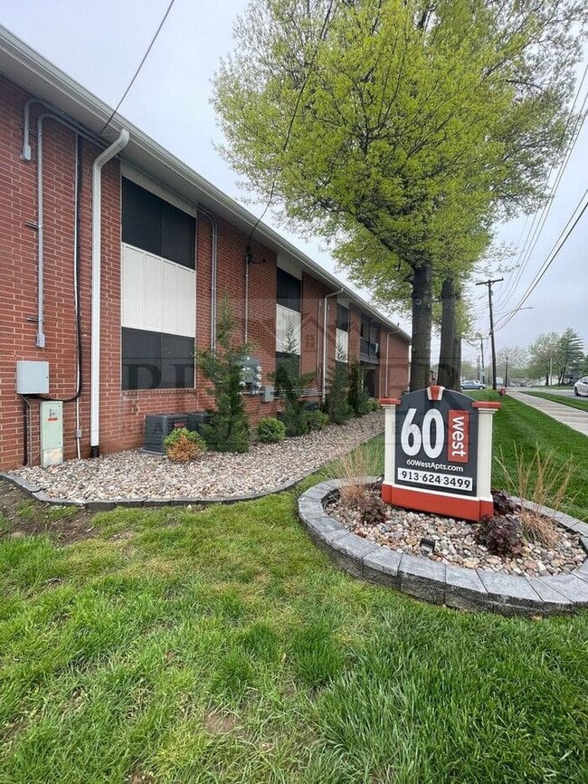 Updated 1 bed / 1 bath apartment - 60 West... - Updated 1 bed / 1 bath apartment - 60 West...