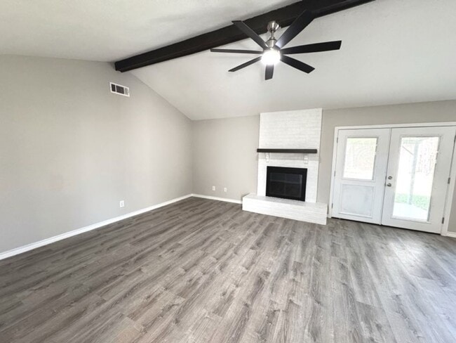 Photo - 11 Heritage Dr