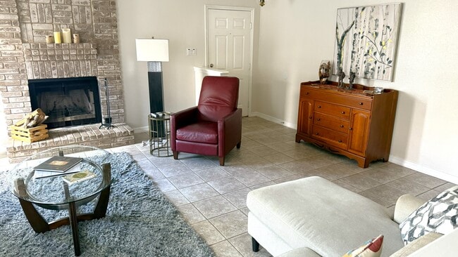 Photo - 13826 Fairway Hedge