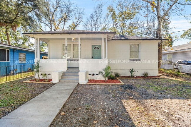 Building Photo - Beautifully Renovated 3-Bedroom Home for Rent!