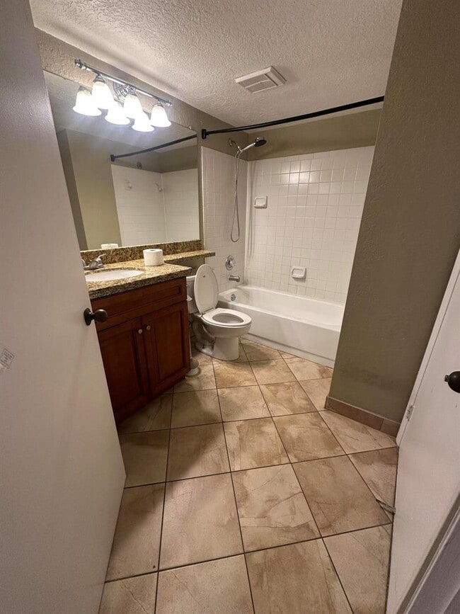 Photo - 941 Coral Club Dr Unit 941