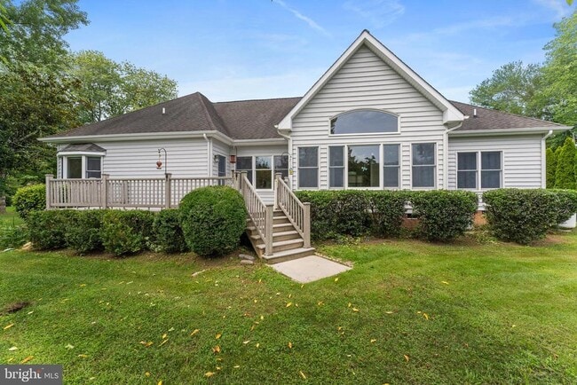 Photo - 8237 Hickory Dr