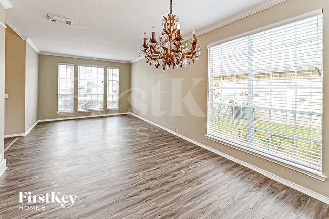 Photo - 18810 Summer Anne Dr