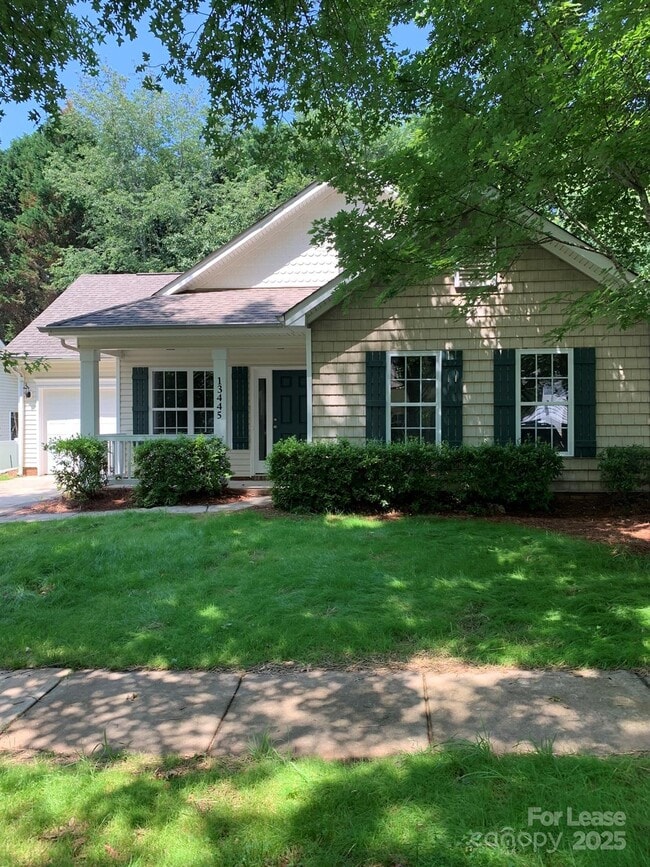 Photo - 13445 Glenwyck Ln House