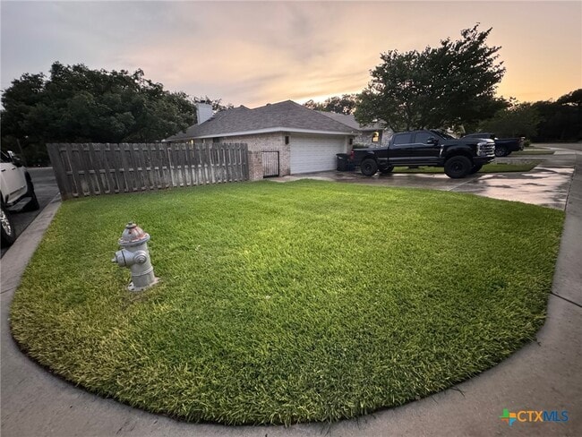 Building Photo - 1234 Bluff Creek Cir