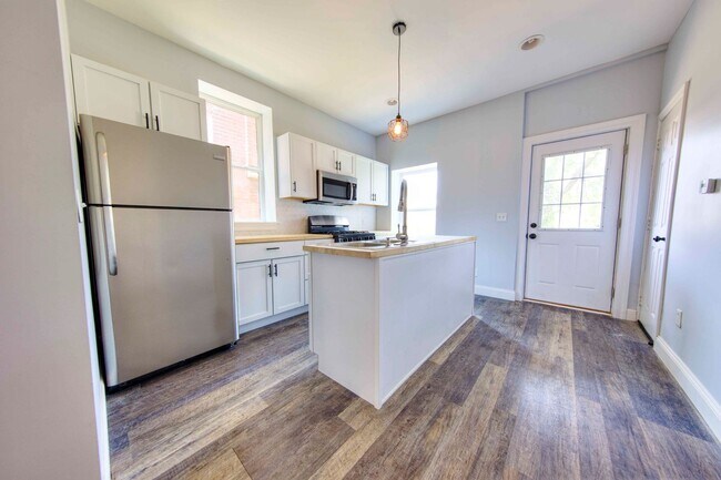 Photo - 4145 Humphrey St Unit 4147 Humphrey - 1F