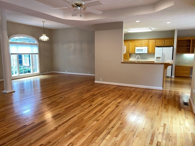 Photo - 160 Winged Elm Cir