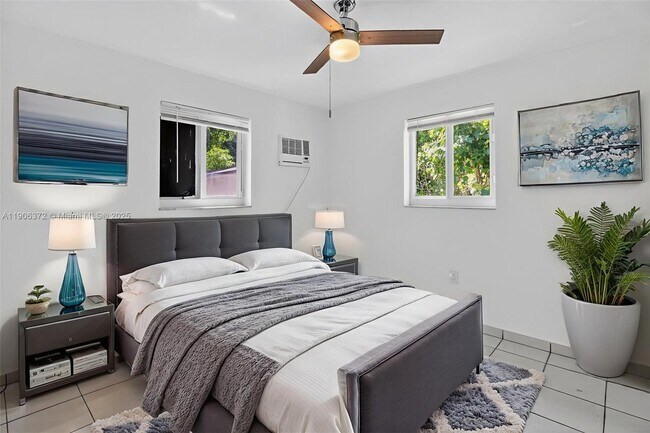 Photo - 1864 NW 28th St Unit 5