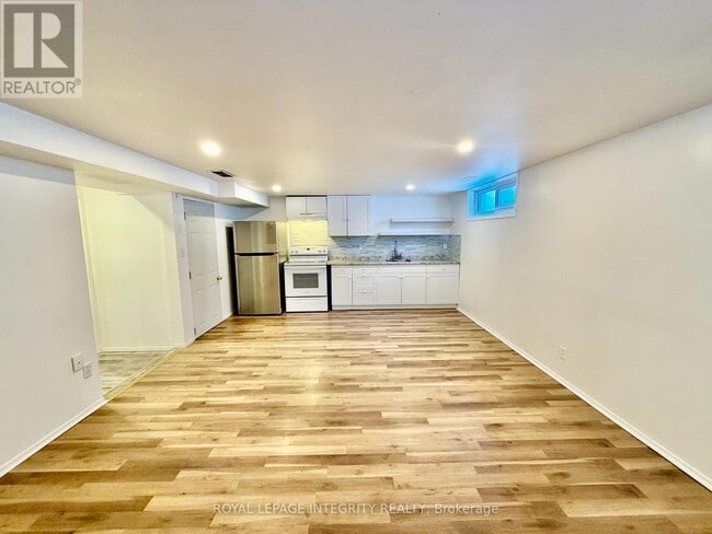 Photo - 2175 Martha Ave