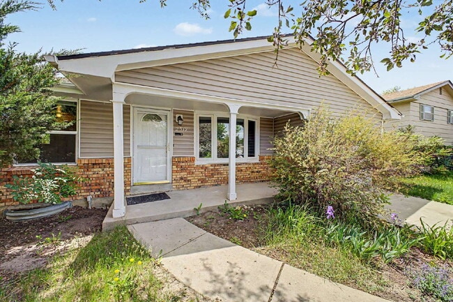 Photo - 2519 Danbury Dr