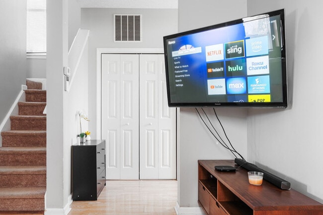 Photo - 2318 N New Jersey St Unit ID1364144P