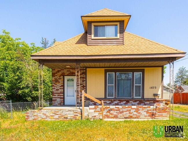 Building Photo - 1623 E 10th Ave Rental