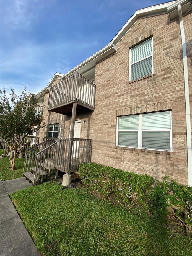 Photo - 11905 Algonquin Dr Unit 04