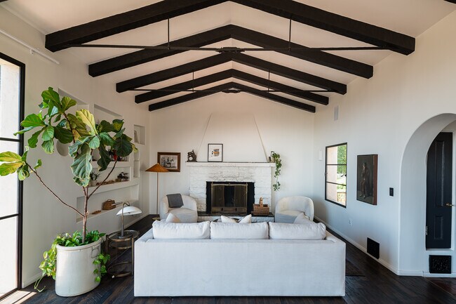 Photo - 2880 Durand Dr