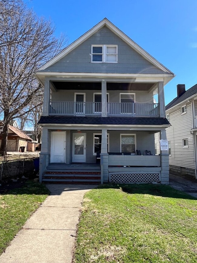 Photo - 3339 W.84th Unit 2nd Floor