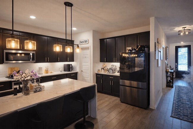 Photo - 31606 Roldan Ln