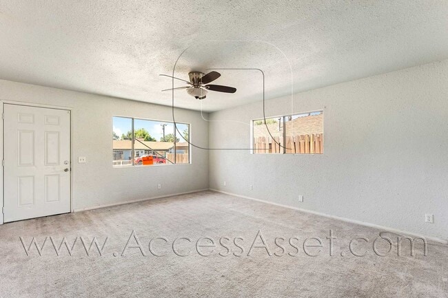Photo - 33220 Schaper St
