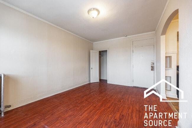 Photo - 6928 N Greenview Ave Unit 608