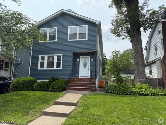 Building Photo - 186 Harrison Ave Rental