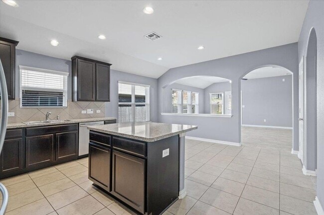 Photo - 388 Pond View Pass