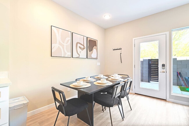 Photo - 16601 N Parkview Pl Unit ID1335741P