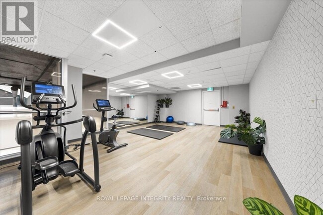 Photo - 161 Laurier Ave W Unit 1404